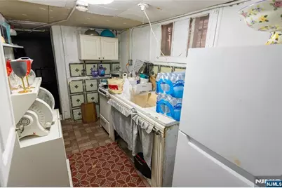 65 Taylor Street, Newark, NJ 07104 - Photo 34