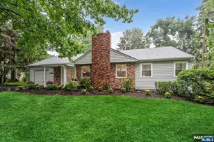 320 Monroe Ave, Wyckoff Township, NJ 07481 - Photo 2