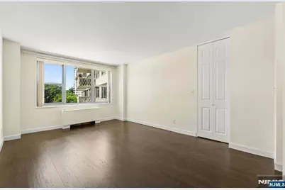 2100 Linwood 2Y #2Y, Fort Lee, NJ 07024 - Photo 14
