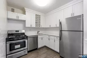 2100 Linwood 2Y, Fort Lee, NJ 07024 - Photo 10