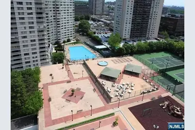 2100 Linwood 2Y #2Y, Fort Lee, NJ 07024 - Photo 32