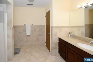 11 Park View Pl 2E, Fair Lawn, NJ 07410 - Photo 12