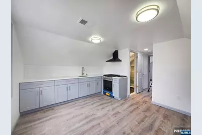 170 Sunset Avenue, North Arlington, NJ 07031 - Photo 2