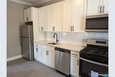 45 Linden 5 #5, Hackensack, NJ 07601 - Photo 8