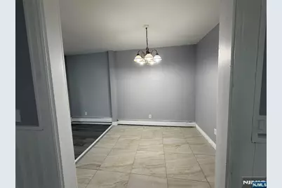 25 Oak Street 2 #2, Paterson, NJ 07501 - Photo 6