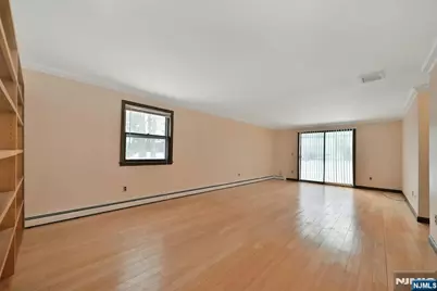 27 Beech Street, Hillsdale, NJ 07642 - Photo 4