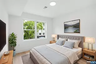 647 10th St, Newark, NJ 07108 - Photo 10