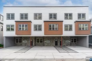 647 10th St, Newark, NJ 07108 - Photo 1