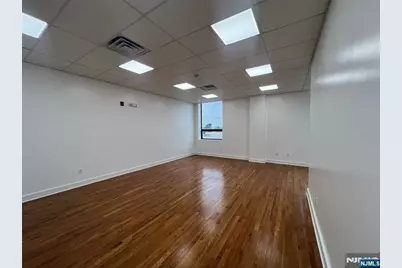 407 39th 501 #501, Union City, NJ 07087 - Photo 2