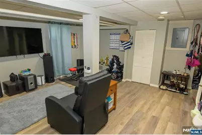 126 Post Avenue, Lyndhurst Township, NJ 07071 - Photo 22