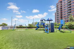 200 Winston Dr 718, Cliffside Park, NJ 07010 - Photo 28