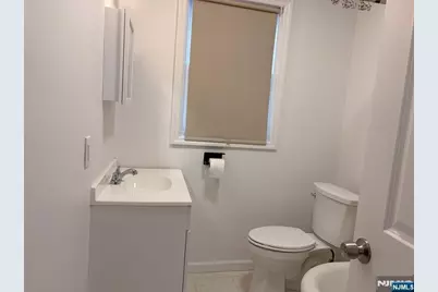 298 Farrant Terrace 1 #1, Teaneck Township, NJ 07666 - Photo 10