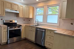 298 Farrant Terrace 1, Teaneck Township, NJ 07666 - Photo 4