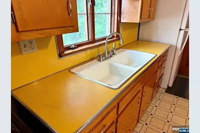 105 Bergen Street, Garfield, NJ 07026 - Photo 4