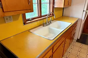105 Bergen St, Garfield, NJ 07026 - Photo 4