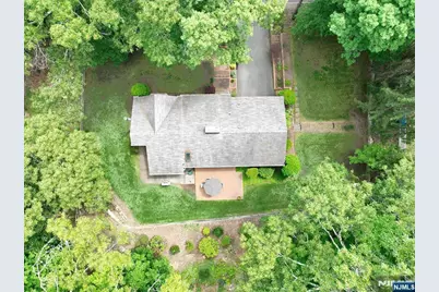 908 N Monroe Street, Midland Park, NJ 07432 - Photo 12