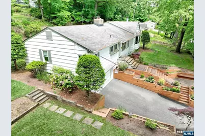 908 N Monroe Street, Midland Park, NJ 07432 - Photo 2