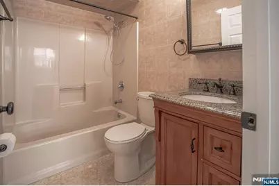 31 Fairmount Avenue 6A #6A, Hackensack, NJ 07601 - Photo 18