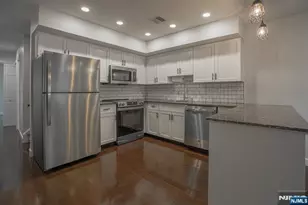 31 Fairmount Ave 6A, Hackensack, NJ 07601 - Photo 1