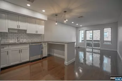 31 Fairmount Avenue 6A #6A, Hackensack, NJ 07601 - Photo 2