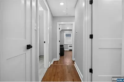 29 Laurel Avenue, Livingston, NJ 07039 - Photo 20