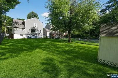29 Laurel Avenue, Livingston, NJ 07039 - Photo 24