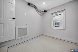 29 Laurel Ave, Livingston, NJ 07039 - Photo 10