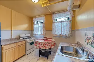 6114 Highland Pl 1H, West New York, NJ 07093 - Photo 6