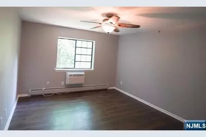 1418 Faulkner Court, Mahwah, NJ 07430 - Photo 6