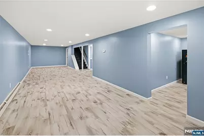 320 Ridgewood Blvd North, Washington Township, NJ 07676 - Photo 14