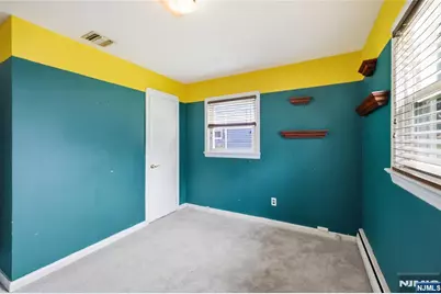 320 Ridgewood Blvd North, Washington Township, NJ 07676 - Photo 12