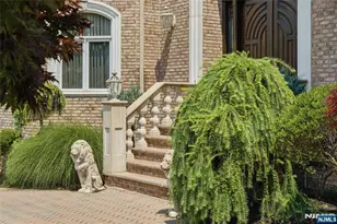 1 Wimbledon Ct, Cedar Grove, NJ 07009 - Photo 8