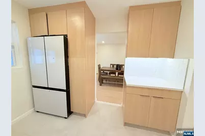 234 Columbia Avenue 11 #11, Fort Lee, NJ 07024 - Photo 6