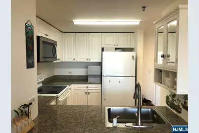 100 Old Palisade Road 803 #803, Fort Lee, NJ 07024 - Photo 12