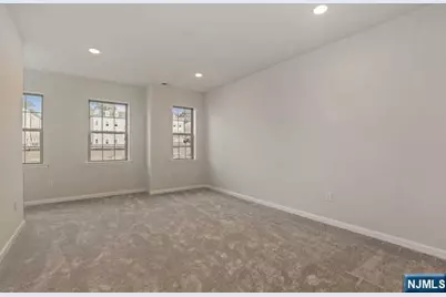 7 Leahy Drive, Wood Ridge, NJ 07075 - Photo 22