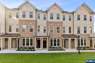 7 Leahy Drive, Wood Ridge, NJ 07075 - Photo 6