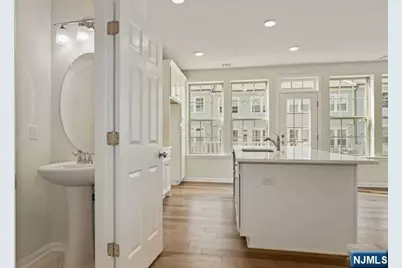7 Leahy Drive, Wood Ridge, NJ 07075 - Photo 18