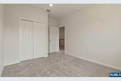 7 Leahy Drive, Wood Ridge, NJ 07075 - Photo 32