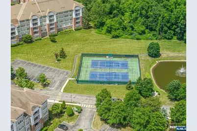 8421 Warrens Way 421 #421, Wanaque, NJ 07465 - Photo 6