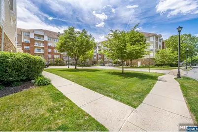 8421 Warrens Way 421 #421, Wanaque, NJ 07465 - Photo 42