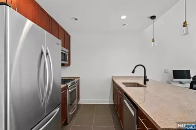 201 Marin Boulevard 813 #813, Jersey City, NJ 07302 - Photo 10