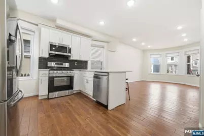 244 Clinton Avenue, Jersey City, NJ 07304 - Photo 12