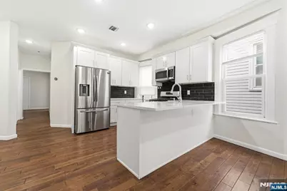 244 Clinton Avenue, Jersey City, NJ 07304 - Photo 14