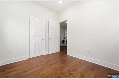 244 Clinton Avenue, Jersey City, NJ 07304 - Photo 38