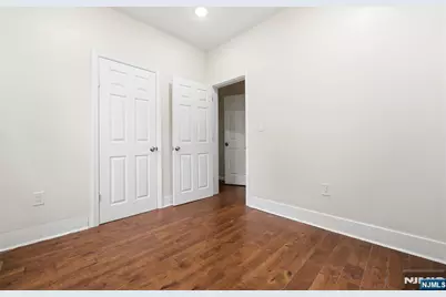 244 Clinton Avenue, Jersey City, NJ 07304 - Photo 34