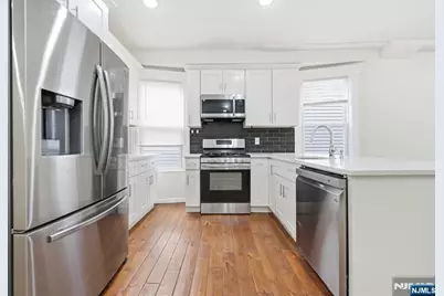 244 Clinton Avenue, Jersey City, NJ 07304 - Photo 12