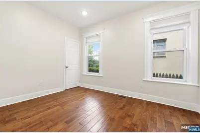 244 Clinton Avenue, Jersey City, NJ 07304 - Photo 16