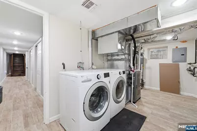 244 Clinton Avenue, Jersey City, NJ 07304 - Photo 42