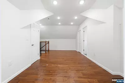244 Clinton Avenue, Jersey City, NJ 07304 - Photo 22