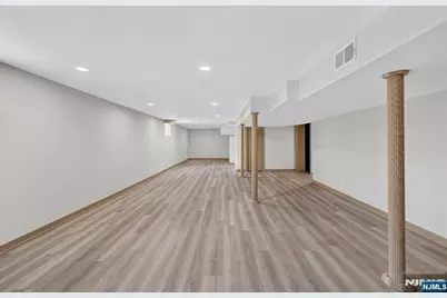 15 Elberta Road, Maplewood, NJ 07040 - Photo 46